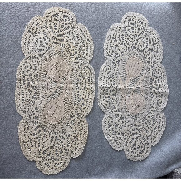 Vintage Crochet Oval Lace Doilies Set Of 2 Handcrafted Decorative Table Linens I - Picture 2 of 9